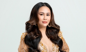 Lý Thị Ngân gợi cảm trong trang phục của NTK Tommy Nguyễn