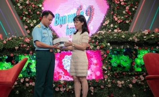 Màn cầu hôn “bá đạo” của thượng úy không quân và cái kết bất ngờ