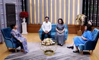 Mảnh Ghép Hoàn Hảo: NSND Hồng Vân chỉ tuyệt chiêu lãng mạn cứu đôi vợ chồng muốn ly dị