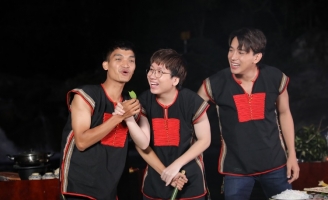 MC Mạc Văn Khoa – Phát La đi khắp bản làng tìm đồng đội