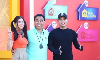 MC Quyền Linh, Kha Ly khóc hết nước mắt trước hoàn cảnh của các em nhỏ mồ côi