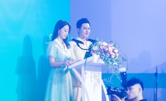 MC song ngữ Nguyễn Hoàng Vĩnh hội ngộ HLV bóng đá Park Hang Seo