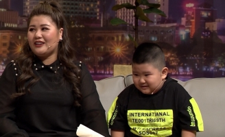 Mẹ Khôi Mập rơi nước mắt kể về hành trình đưa con trai tới cuộc sống 