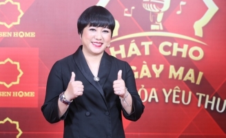 Mẹ ruột ca sĩ Ngọc Linh từng khóc và giận cô rất nhiều vì tham gia chống dịch