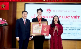 Miệt Cù Lao của NTK Nguyễn Minh Công đạt kỷ lục Việt Nam