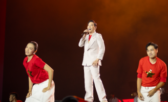 Minh Beta: “Cả đời cặm cụi làm doanh nhân, nhưng hạnh phúc nhất là được hát cho Tổ quốc”