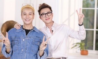 Minh Xù xúc động khi Lou Hoàng kể về giai đoạn bị liệt cơ mặt