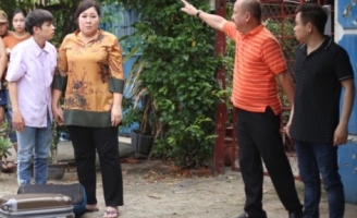 Mở màn Đại kê chạy đi phần 2: Mẹ con Hồng Vân, Tuấn Dũng bị đuổi ra khỏi nhà