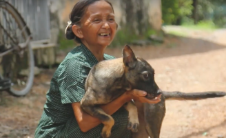 Mủi lòng câu chuyện về cuộc sống đơn chiếc của bà cụ hơn 60 tuổi với ước mơ nhỏ nhoi