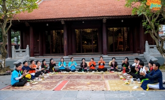 Muộii và Lamoon hát Quan Họ ngọt lịm nhưng toàn bị đồng đội “báo hại”