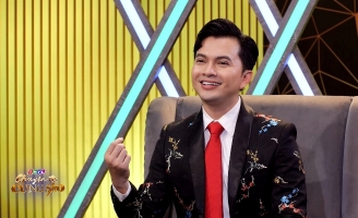 Nam Cường 40 tuổi vẫn đi học để làm tấm gương sáng cho con