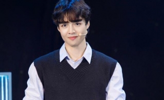 Nam MC 25 tuổi làm chủ 12 cửa hàng, được đại gia cho 100 triệu để cặp kè