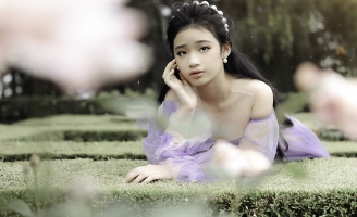 Ngắm MV “Sao anh chưa về nhà” phiên bản thời trang của mẫu nhí Bảo Hà