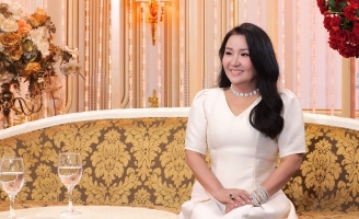 Ngân Quỳnh kể chuyện từng bị đoàn cải lương “phong sát” phải ra Huế hoạt động