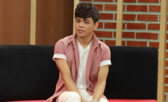 Nghệ sĩ cải lương Hoàng Hải tiết lộ việc mua xe hơi trả góp để giúp cho việc hoạt động nghệ thuật