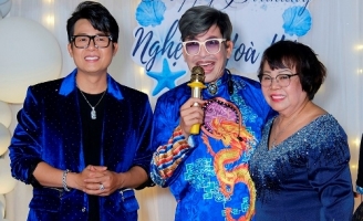 Nghệ sĩ Hòa Hiệp hạnh phúc cùng Mẹ đón tuổi mới, chờ đón những thành quả mới