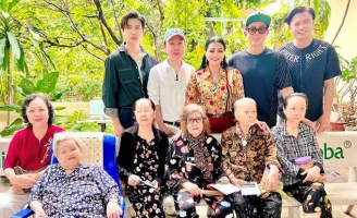 Nghệ sĩ Hòa Hiệp và Bá Thắng: Dành cả mùa hè là hành trình thiện nguyện