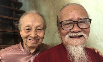 Nghệ sĩ Hữu Thành: Lão nghệ sĩ 88 tuổi tự lái xe máy đi đóng phim đã rời cõi tạm...