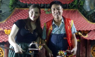 Nghệ sĩ Phan Thanh Liêm và nhóm sinh viên FPT Polytechnic gìn giữ văn hóa múa rối nước