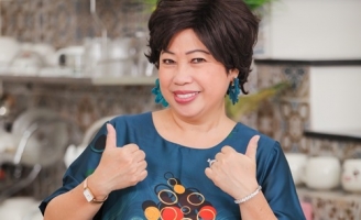 Nghệ sĩ Phi Phụng bức xúc vì một ca sĩ trẻ thiếu tôn trọng tiền bối