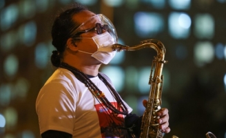 Nghệ sĩ saxophone Trần Mạnh Tuấn bị đột quỵ