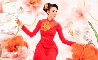 Ngọc Diễm khoe nhan sắc trẻ trung, dáng chuẩn khi diện áo dài Minh Châu