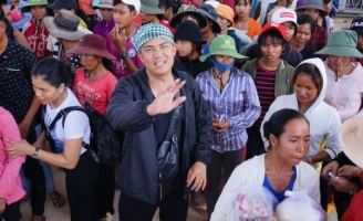 Nhà báo – MC Nguyễn Duy Mạnh và hành trình 2000 áo ấm yêu thương