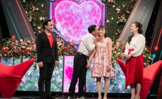 Nhà gái U45 có mối tình đầu nhờ sự mai mối của MC Quyền Linh và Ngọc Lan