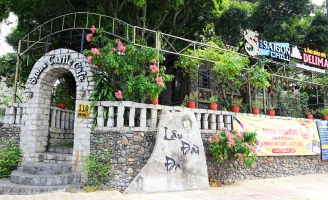 Nhà hàng De Lima Lâu Đài Đá - Choáng ngợp với không gian tráng lệ