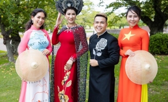 Nhà thiết kế Minh Châu quảng bá áo dài trên đất Nhật
