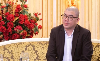 Nhạc sĩ Võ Hoài Phúc gặp khó khăn khi viết nhạc về gia đình