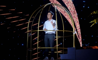 Nhật Hào mang đến ấn tượng với chủ đề “Tôi là ai” tại Én vàng học đường 2020