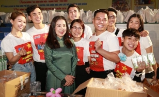 Nhiều văn nghệ sĩ đồng hành cùng trẻ bị ảnh hưởng HIV/AIDS