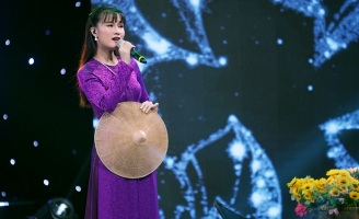 Như Thùy “chơi lớn” hát dân ca ba miền trong chung kết Hãy Nghe Tôi Hát 2021