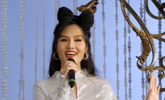 Như Thùy đạt điểm tuyệt đối của giám khảo Quốc Đại từ phần thi xuất sắc