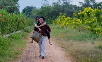 NSND Hồng Vân ra sức “ve vãn” nhưng vẫn bị Cao Minh Đạt ngó lơ 