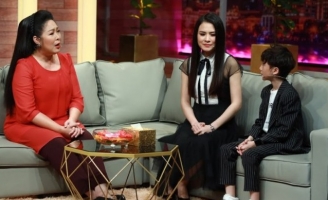 NSND Hồng Vân rơi nước mắt vì khâm phục sự trưởng thành của siêu mẫu nhí Thiên Ân 