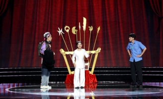 NSƯT Bạch Long nhận định Cẩm Hò sẽ trở thành nữ quái kiệt nếu theo cải lương