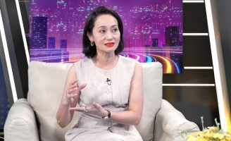 NSƯT Hạnh Thúy lên tiếng về áp lực làm mẹ trong xã hội hiện đại