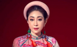 NSƯT Thoại Mỹ: Chạnh lòng khi bị nói “Hết thời mới livetream bán hàng online”