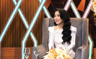 NSƯT Vân Khánh: Kể lại hành trình ca hát trên sông Hương