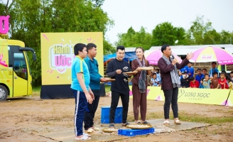 NSX Nguyễn Huỳnh Như hợp sức Ưng Hoàng Phúc, mang về 80 triệu đồng cho hai anh em