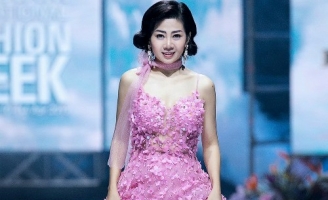 NTK Đức Vincie đấu giá chiếc váy của Mai Phương từng mặc để hỗ trợ bé Lavie