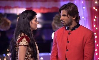 Nữ chính Aparna Dixit vượt bệnh tật để giữ trọn vai diễn trong Chờ Em Nơi Cuối Đường