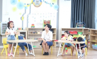 Phụ huynh nói gì khi cho các nhóc tì tham gia “Biệt đội cao lớn”?