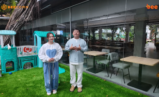 Phương Lan, Bảo Bảo thích thú khi trải nghiệm từ cà phê ủ lạnh tại M’oi Coffee and Tea Bar