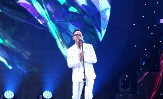 Quang Đăng Trần mang sáng tác mới “Tốt nhất” phá đảo sân khấu Đấu Trường Ngôi Sao