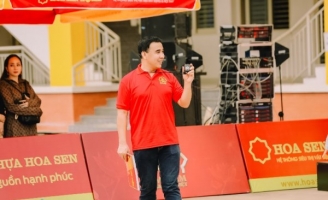 Quyền Linh cảm thấy ám ảnh vì đại dịch đã cướp đi cha mẹ của nhiều trẻ em 