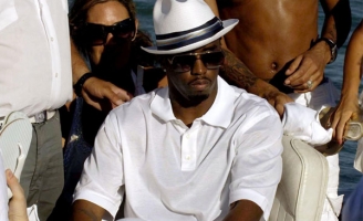 Sao hạng A hoảng loạn vì video 18+ với ông trùm bị lan truyền