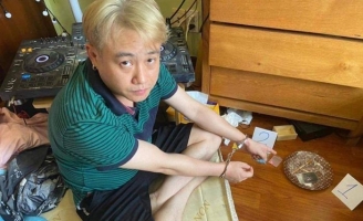 Sao Vbiz dính ồn ào sử dụng chất cấm và vướng vào lao lý